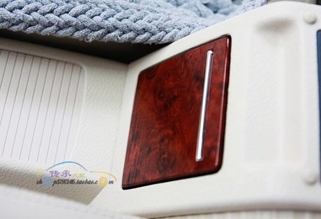 大众PASSAT帕萨特新领驭 车载电源插头转化