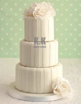 K.K 派对蛋糕 三层翻糖婚礼蛋糕 多层蛋糕 翻糖蛋糕 K.K 派对蛋糕 三层翻糖婚礼蛋糕 多层蛋糕 翻糖蛋糕