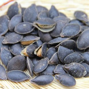  【苏太太】 瓜子炒货 休闲零食 竹炭南瓜子 黑金刚南瓜子 250g