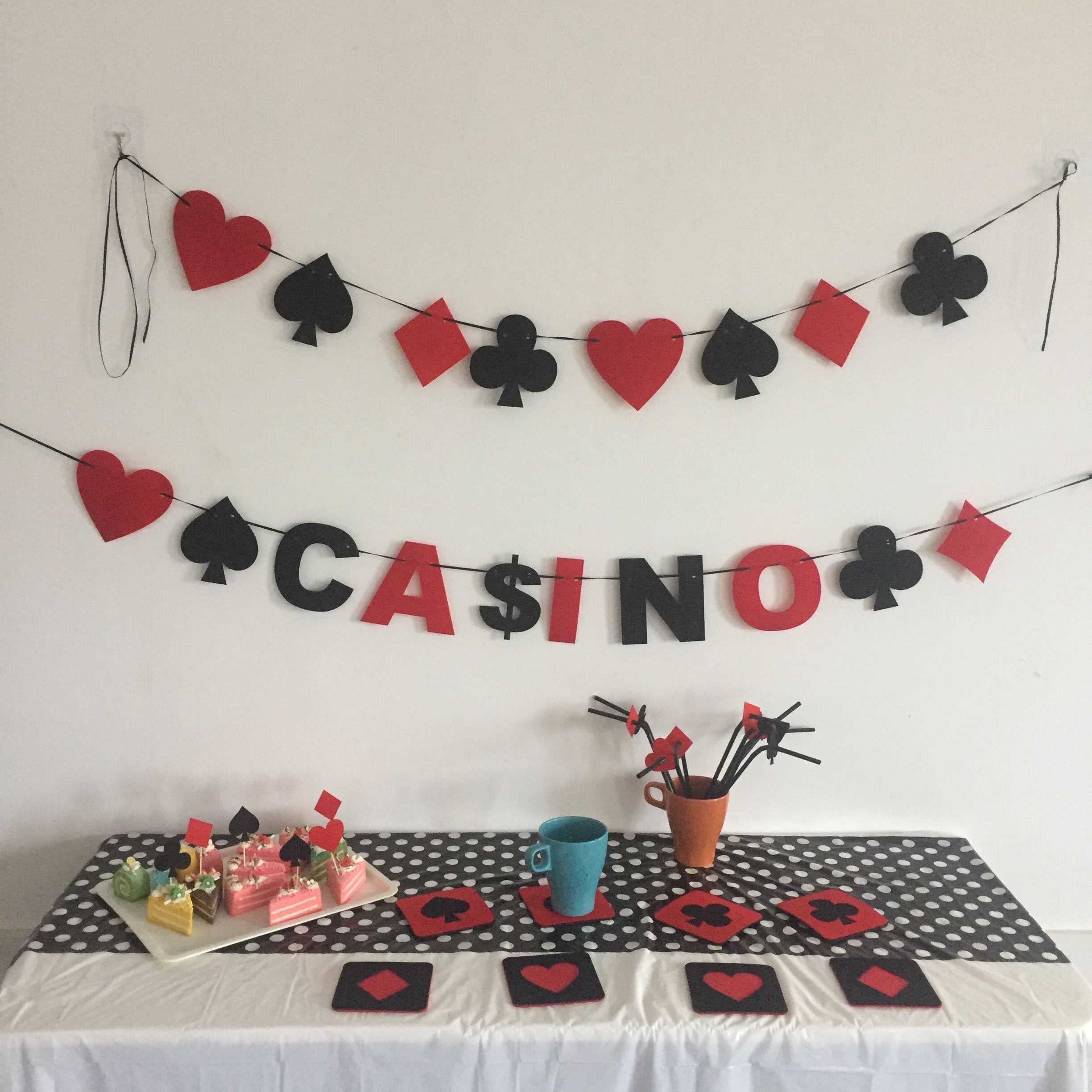 poker party theme Casino arrangement decorate Jacquard Coloured flag straw suit photograph prop Nonwovenin the Festive supplies/Gift , Garland category - from Buy2taobao.com to provide professional Taobao agent buy service