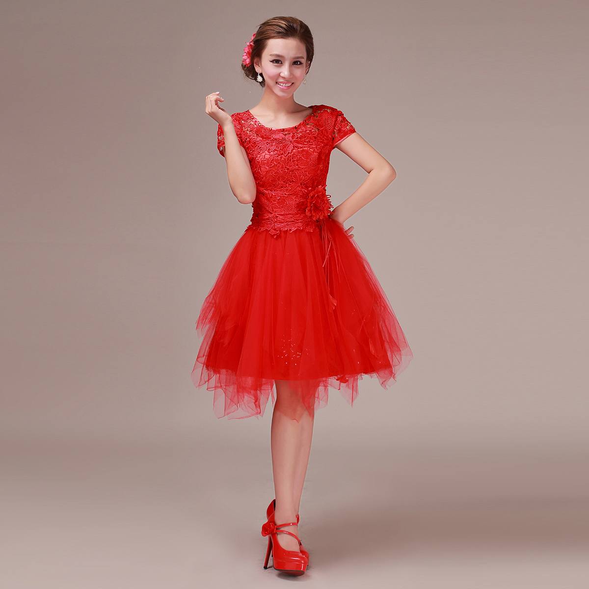 结婚礼服的款式哪个好?结婚礼服的款式价格,结