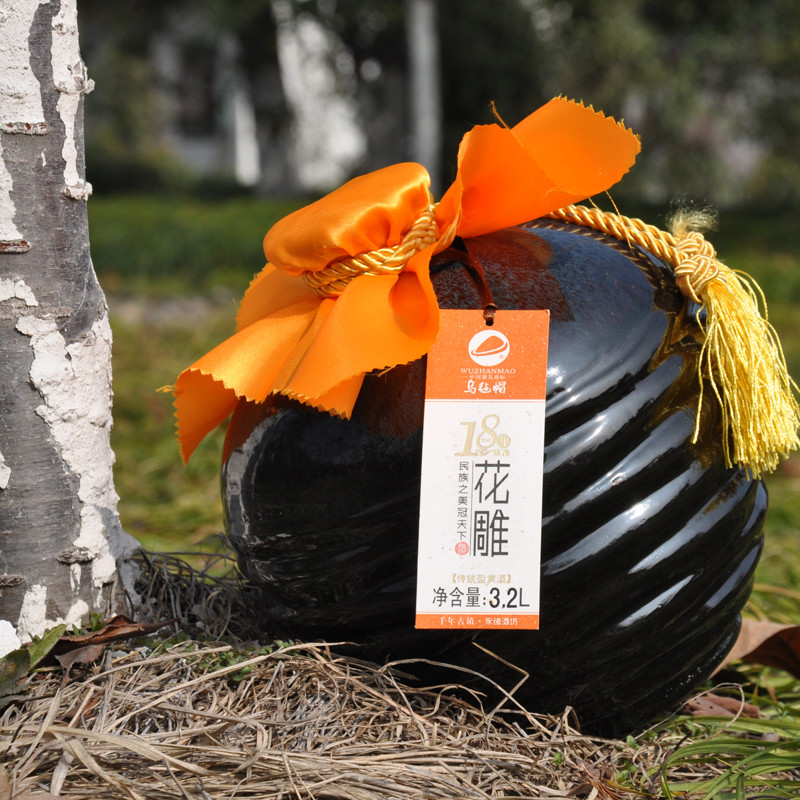 乌毡帽十八年陈花雕酒绍兴工艺传统半干型黄酒陶坛装礼盒装 乌毡帽十八年陈花雕酒绍兴工艺传统半干型黄酒陶坛装礼盒装