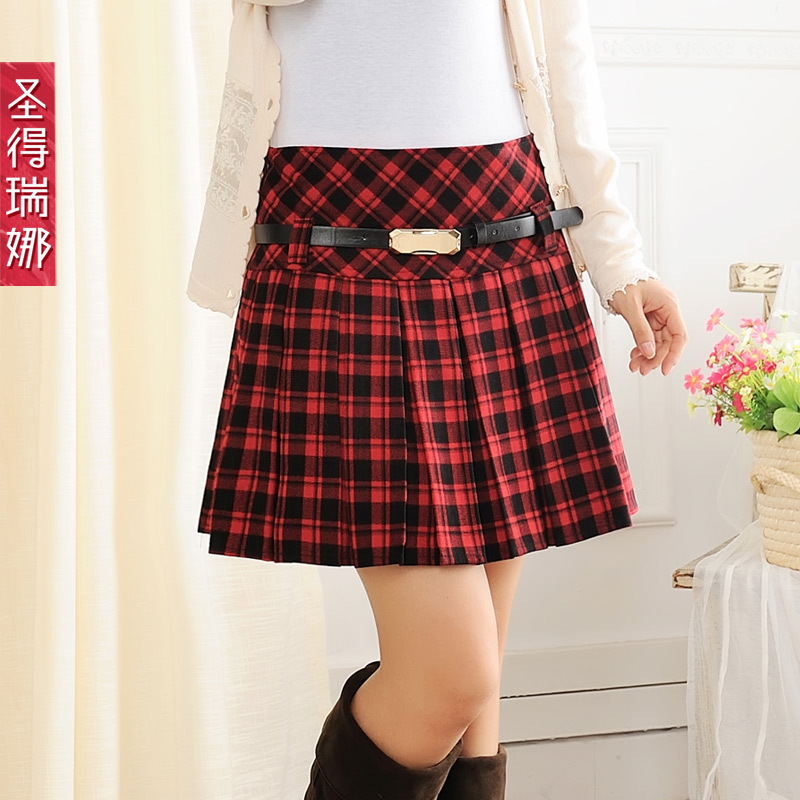 2012新款秋冬短裙学院风红黑小格子女装百褶