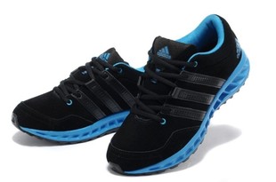  阿迪达斯男跑鞋正品男鞋品牌运动鞋女鞋跑步鞋adidas反毛皮鞋