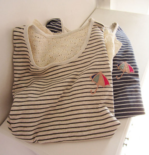  森女系 刺绣小伞 条纹蕾丝拼接 宽松 短袖 T恤