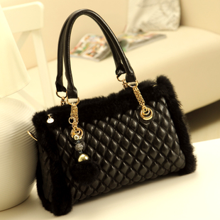 真兔毛皮草女包菱格...