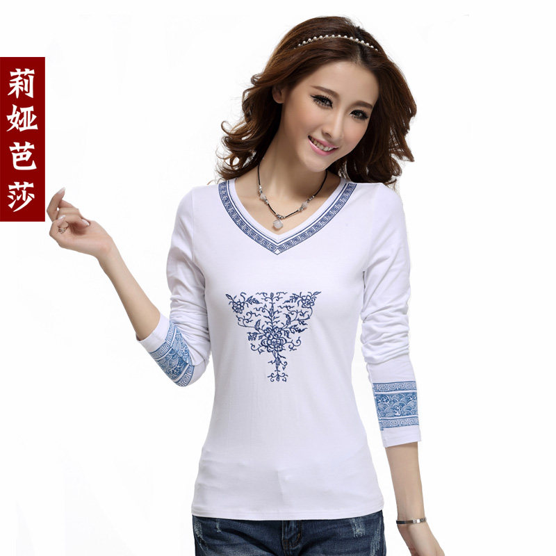 莉娅芭莎 长袖T恤女 绣花V领修身印花打底衫2014春装上新 390