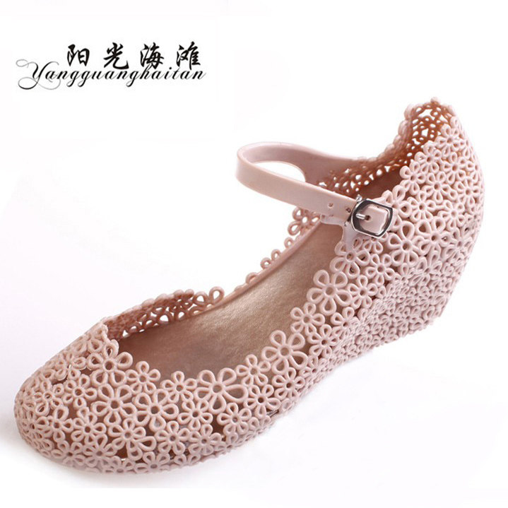 Hole nest shoes women Sandals shoes wedges Sandals high heels shoes with plastic mesh flower in summer the new 2013