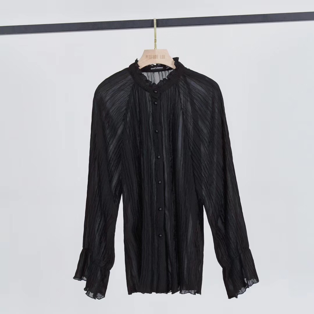Designer 2019 Spring and summer transparent sexy French grace Crimp pagoda sleeve shirtin the Women's clothing/Boutique , Shirt category - from Buy2taobao.com to provide professional Taobao agent buy service