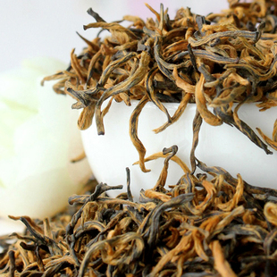  买一送一红茶 金骏眉 桐木关顶级红茶 特级 高档礼盒茶叶