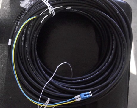 70米防水光纤尾纤 光电连接器 中航光电 野战光