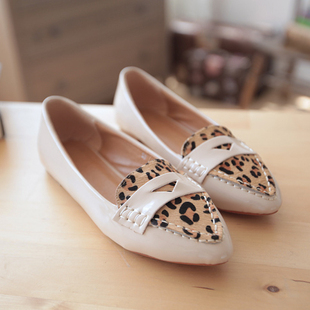 国shoes】2013夏季热卖豹纹尖头女式平底鞋开
