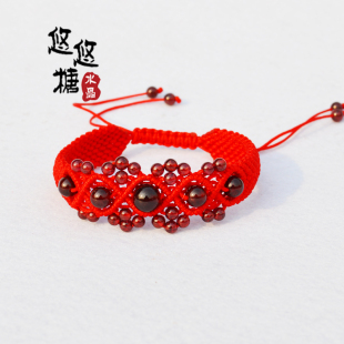  水晶 纯手工编织 蛇年本命年石榴石 红玛瑙 红绳手链 时尚经典款