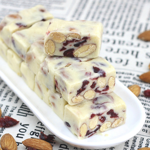  【丹麦童话 】手工杏仁牛轧糖 蔓越莓杏仁牛轧糖 零食 糖果 台湾