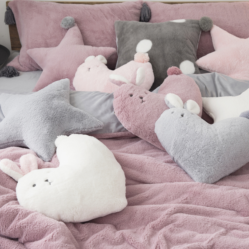 Bunny love Five-pointed star Pillows winter keep warm comfortable lovely Pillows a pair sofa Hand Pillowin the Home Fabric , Pillow/Pillow category - from Buy2taobao.com to provide professional Taobao agent buy service