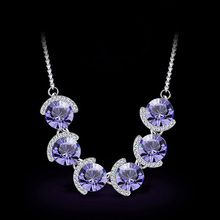 <em>施华洛世奇</em>元素 奥地利水晶 女士 长款 夸张 项