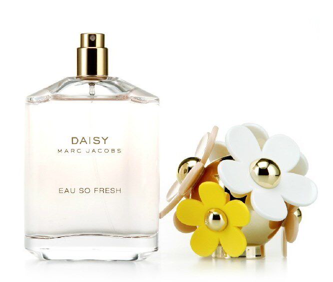 共395克。<em>Marc Jacobs 粉雏菊女香75ml</em> EDT