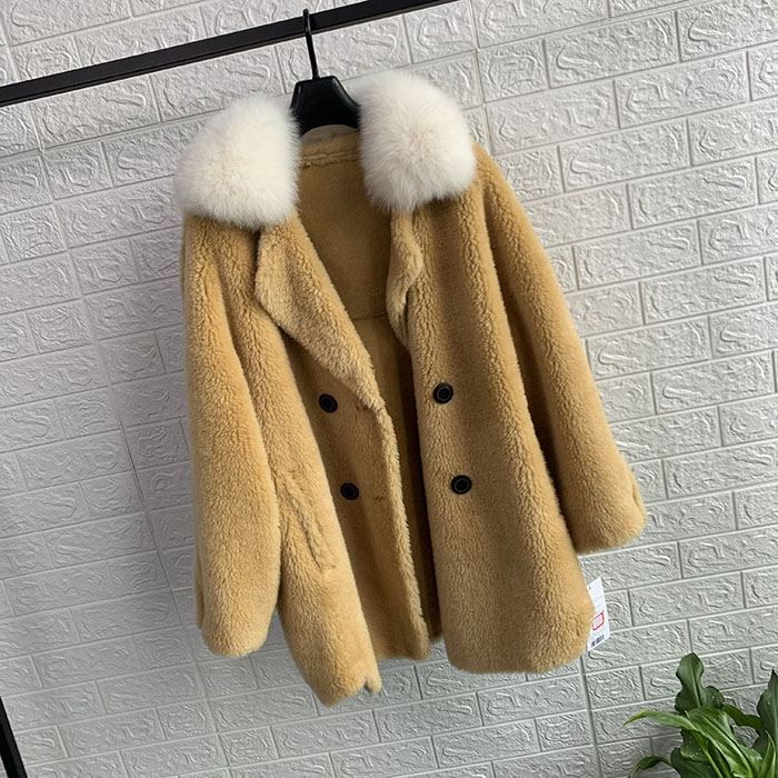 896196进口狐狸毛领100%颗粒羊毛皮草中长款大衣女6.89在类目 女装/女士精品, 皮草中 - 来自Buy2taobao.com提供专业的淘宝代购服务