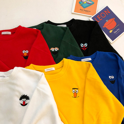 RENA可爱搞怪的小卡通表情刺绣冬季保暖舒适摇粒绒圆领套头卫衣