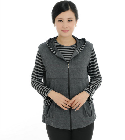 特价<em>中老年女</em>秋春装外套<em>马甲两件套</em>长袖T恤打