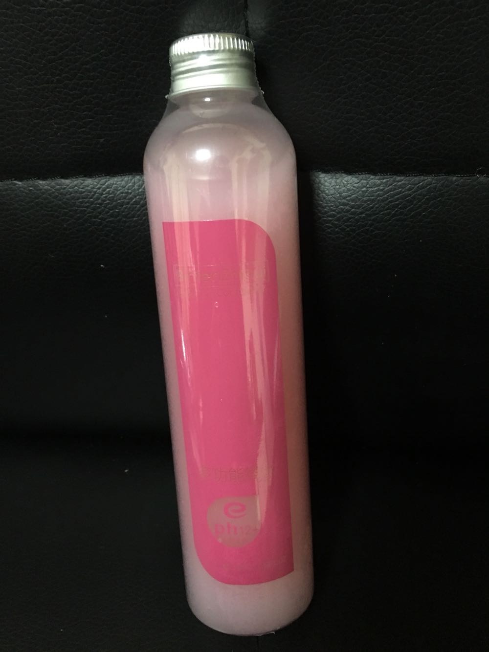 玫瑰粉嫩水大粉水250ml 清滢柔肤水补水保湿爽肤水化妆水明星粉水在类目 美容护肤/美体/精油, 化妆水/爽肤水中 - 来自Buy2taobao.com提供专业的淘宝代购服务