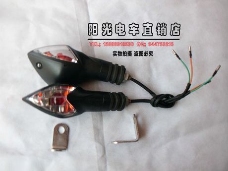 祖玛踏板摩托车 祖玛电动 电瓶车转向灯 趴赛跑