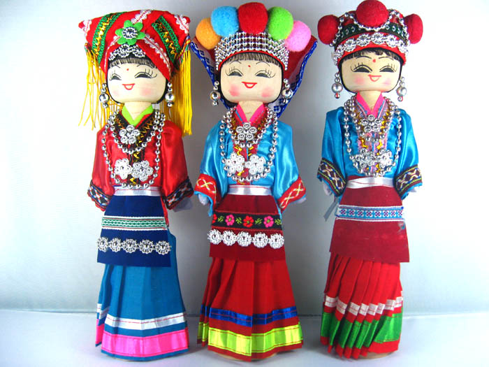 Special nationality baby Puppet Guangxi carving Arts and Crafts Home Furnishing a decoration Wood Products 20cmin the Arts and crafts , Other features crafts category - from Buy2taobao.com to provide professional Taobao agent buy service