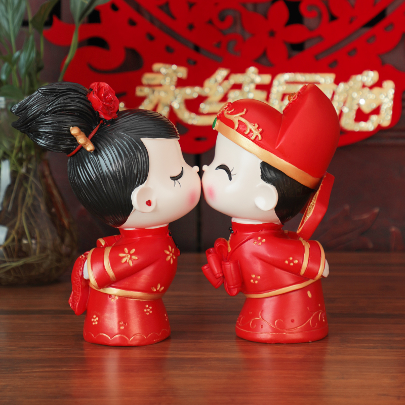 菲尋結婚禮物情侶娃娃新婚房婚慶擺件創意存錢罐婚慶公仔樹脂壹對在類目 節慶用品/禮品, 婚慶佈景/道具, 婚慶公仔中 - 來自Buy2taobao.com提供專業的淘寶代購服務