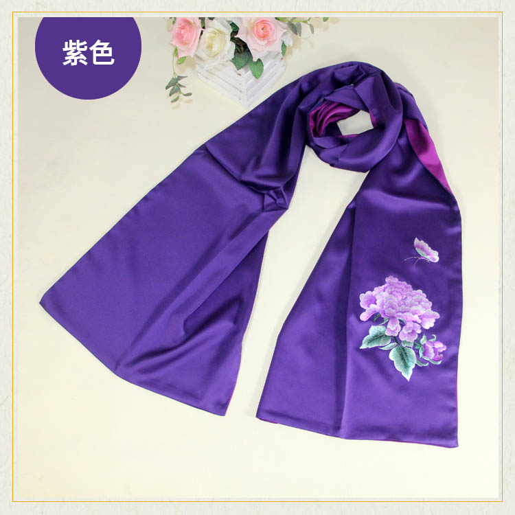 蜀繡蜀錦圍巾絲巾披肩長款純手工刺繡真絲春秋百搭女士禮品實用在類目 特色手工藝, 地區民間特色手工藝, 刺繡中 - 來自Buy2taobao.com提供專業的淘寶代購服務