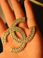 Fashion good with small fragrant wind oversized brooch full of diamond double C