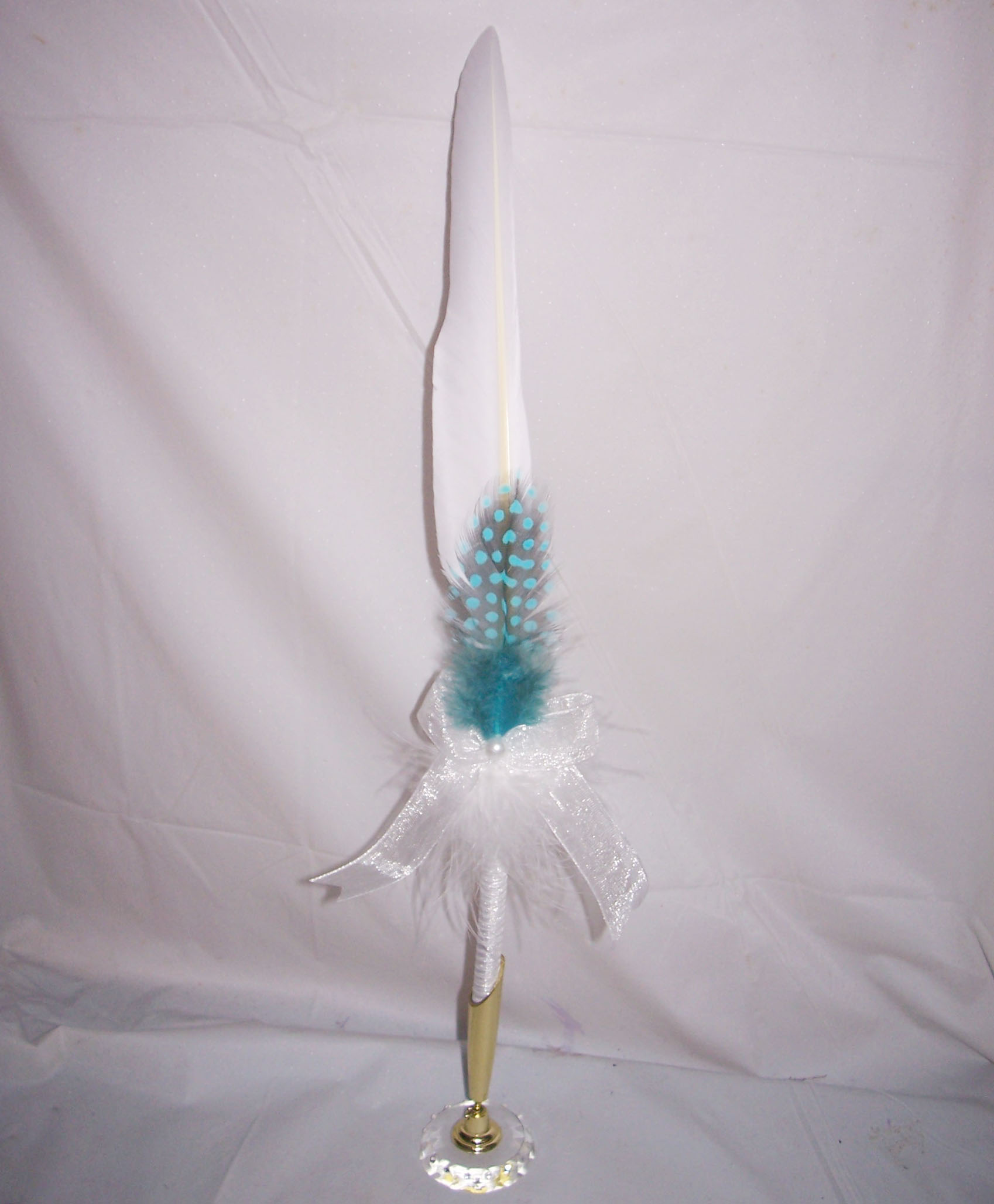? 38CM 天然羽毛签到笔 配水晶笔座 (可替换笔芯型)-白,在类目 电子词典/电纸书/文化用品, 笔类/书写工具, 其它功能笔中 - 来自Buy2taobao.com提供专业的淘宝代购服务