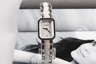 美国代购Chanel 女士白色不锈钢黑色陶瓷手表