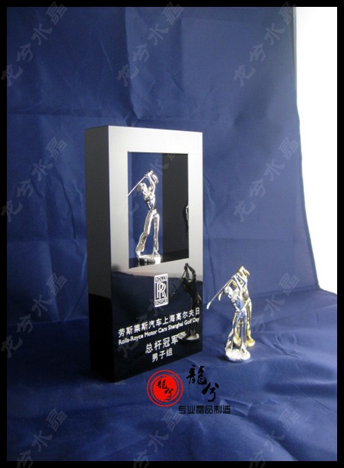 年会奖杯创意高尔夫水晶奖杯 黑水晶 高尔夫比赛 水晶奖杯定制|msdalam kategori adat peribadi/Design Services/DIY, pejabat/alat tulis adat, Cup/Medal/Sijil merit/sijil adat - dari Buy2taobao.com untuk memberikan perkhidmatan ejen Taobao profesional membeli