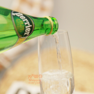  Perrier 法国含气天然矿泉水330ml 法国巴黎水 原味进口饮料食品