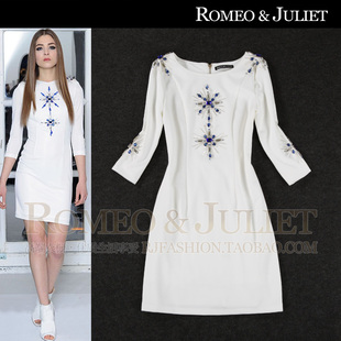 2013欧美女装秋装新款 钉珠装饰七分袖圆领修身白色连衣裙
