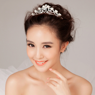  【花开076朵】天鹅湖。新款珍珠闪钻新娘结婚头饰皇冠配饰品