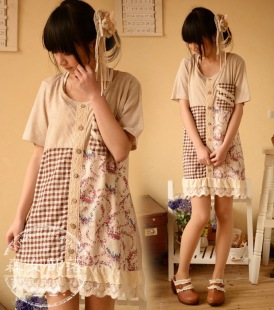  森女部落夏季新款森女系碎花拼接中长款蕾丝短袖显瘦T恤日系