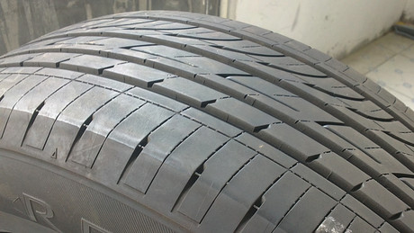 二手轮胎 225\/55R18 97V 普利司通GR9000 9成