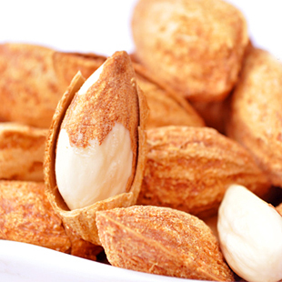  特价奶油巴旦木薄壳杏仁椒盐 手剥壳美国大杏仁 巴达木250g