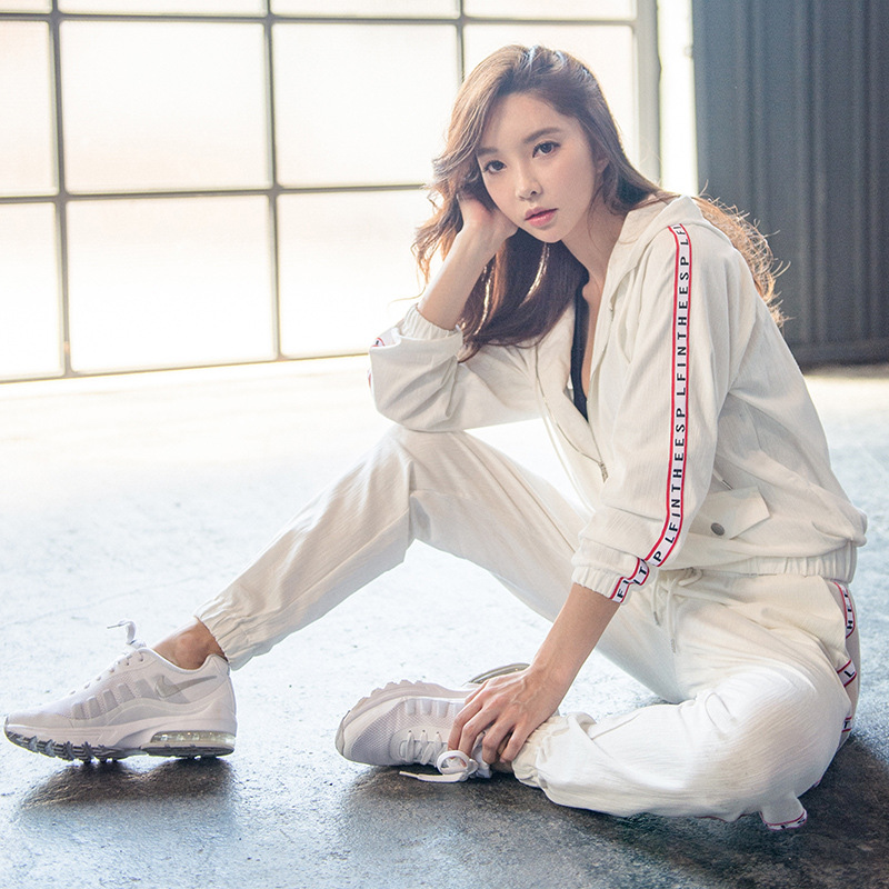 瑜伽服套裝女2018秋冬網紅潮跑步健身房運動套裝棉長袖新款訓練服在類目 運動/瑜伽/健身/球迷用品, 瑜伽, 瑜伽服中 - 來自Buy2taobao.com提供專業的淘寶代購服務