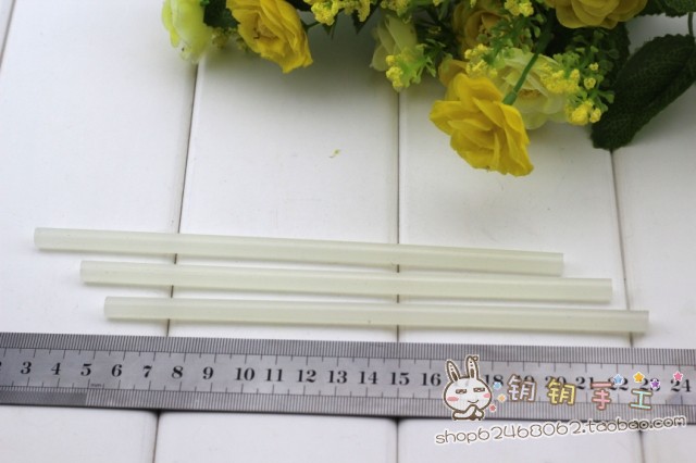 165#不织布拼布/布艺DIY工具/0.7*18cm热熔胶棒 8.3g|ruв категории домашний ткань, швейная diy материалов, инструментов и готовой продукции, термопластичный клей - от Buy2taobao.com для оказания профессиональной услуги покупки агента Taobao