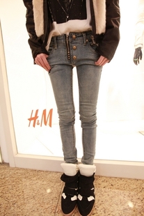  1.12 Yumi 自留显瘦款三粒扣拉链无敌洋气显瘦牛仔铅笔裤子小脚裤