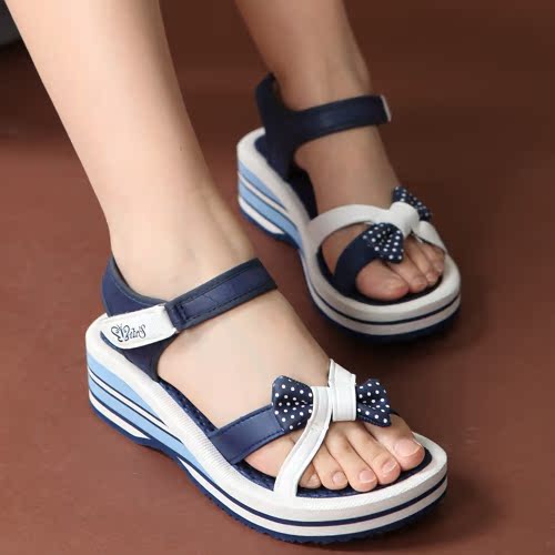 夏季女凉鞋坡跟沙滩...