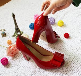 秋季新款大S结婚鞋 MIUMIU结婚 红色高跟鞋蝴蝶结粗跟女单鞋