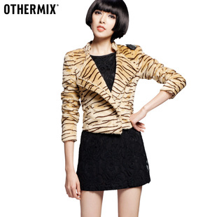  3折秒杀七格格OTHERMIX 女装黄虎纹短外套 女外套 12L30014