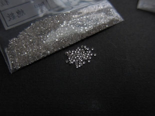  钻石裸钻1分特价20元一粒 适用于定制18K黄金钻石首饰