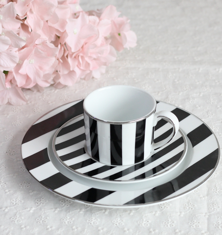 Japan classic silvery black and white stripe Mug teacup Large market Afternoon Tea combinationin the Tableware , Coffee , Mug category - from Buy2taobao.com to provide professional Taobao agent buy service