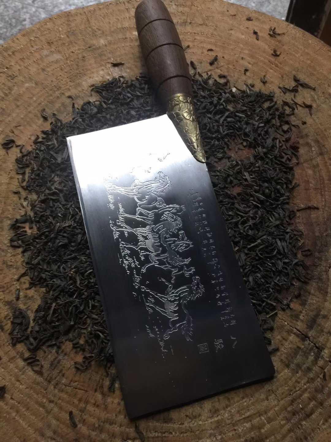 龙泉手工锻打八骏图家用菜刀抖音同款菜刀切片刀斩切两用厨师刀在类目 厨房/烹饪用具, 烹饪用具, 刀具, 菜刀中 - 来自Buy2taobao.com提供专业的淘宝代购服务