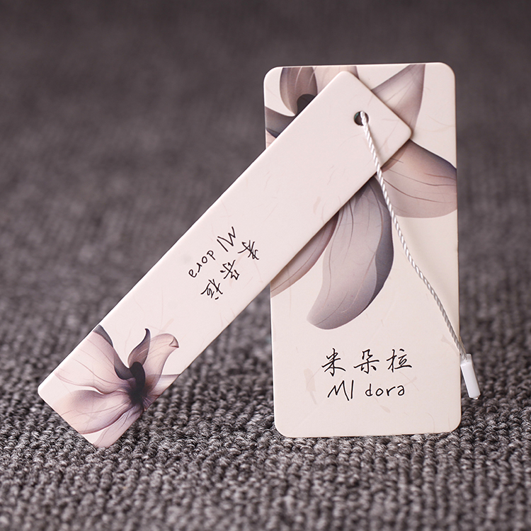 高档服装吊牌订做印刷女装吊牌定做衣服商标制作领标定制免费设计在类目 电子词典/电纸书/文化用品, 印刷制品, 吊牌中 - 来自Buy2taobao.com提供专业的淘宝代购服务