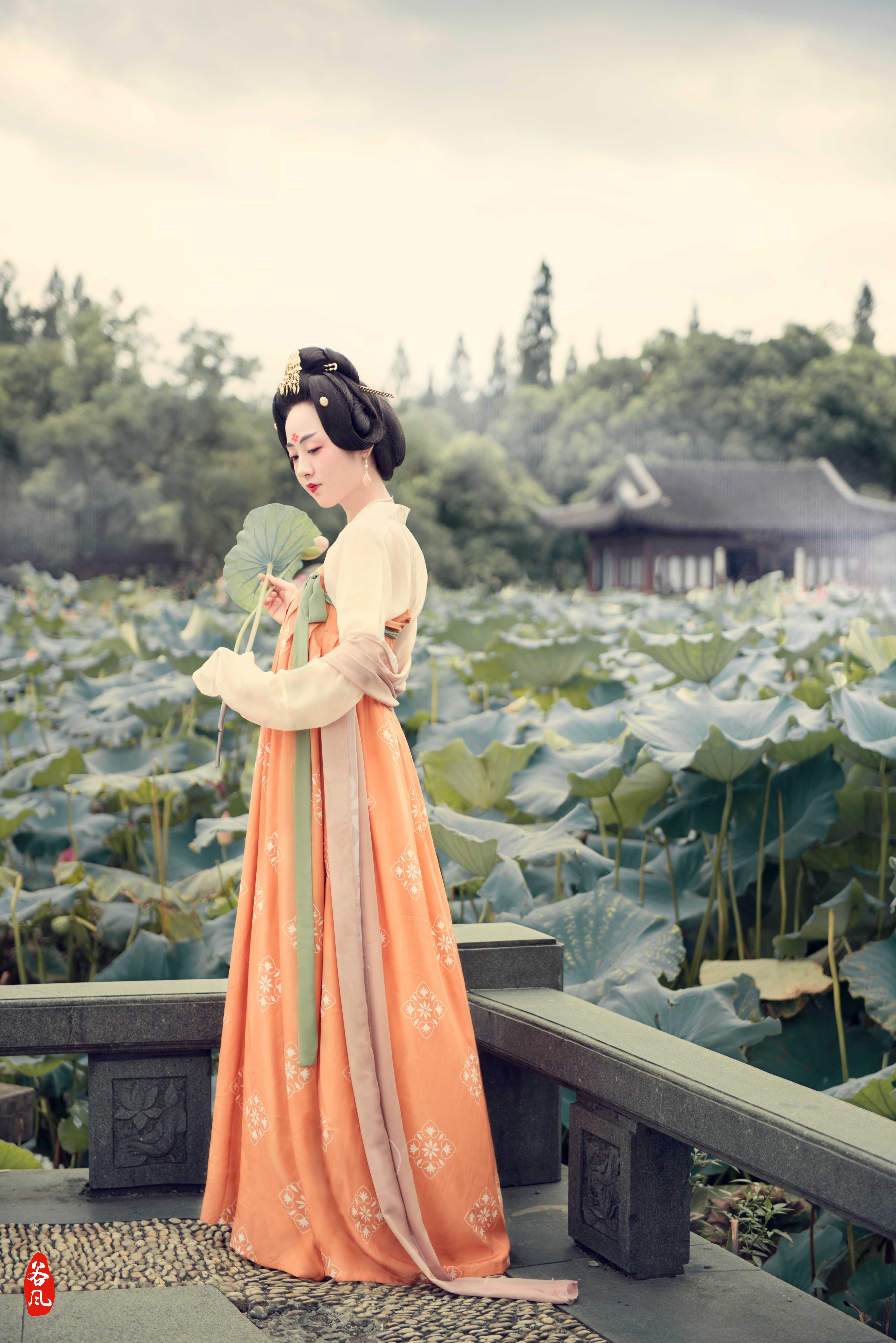 【琥珀姑娘】唐 齊胸襦裙 三件套 漢族正規漢服在類目 女裝/女士精品, 唐裝/民族服裝/舞臺服裝, 民族服裝/舞臺裝中 - 來自Buy2taobao.com提供專業的淘寶代購服務